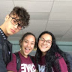 Meet your Posher, Mia